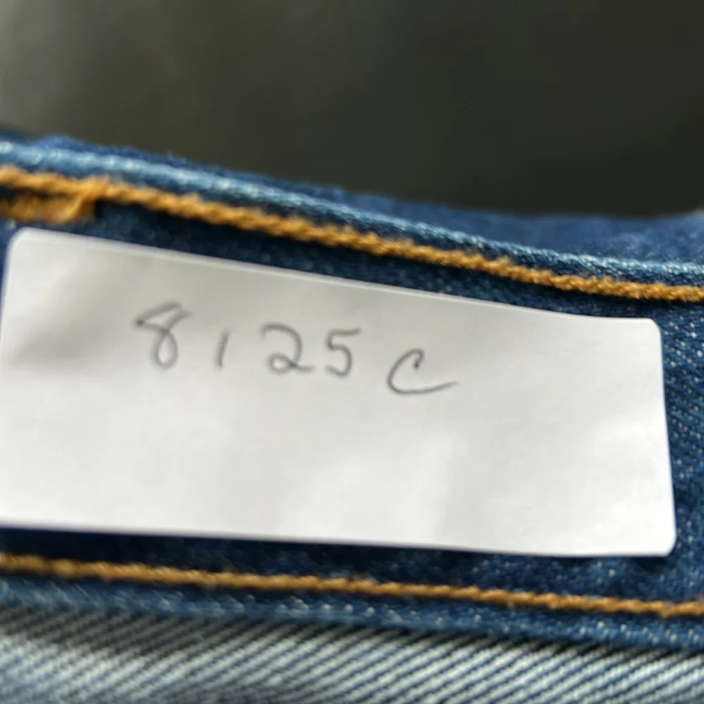 Levi's 501 Straight leg Button Fly Jeans Size 40 / 32